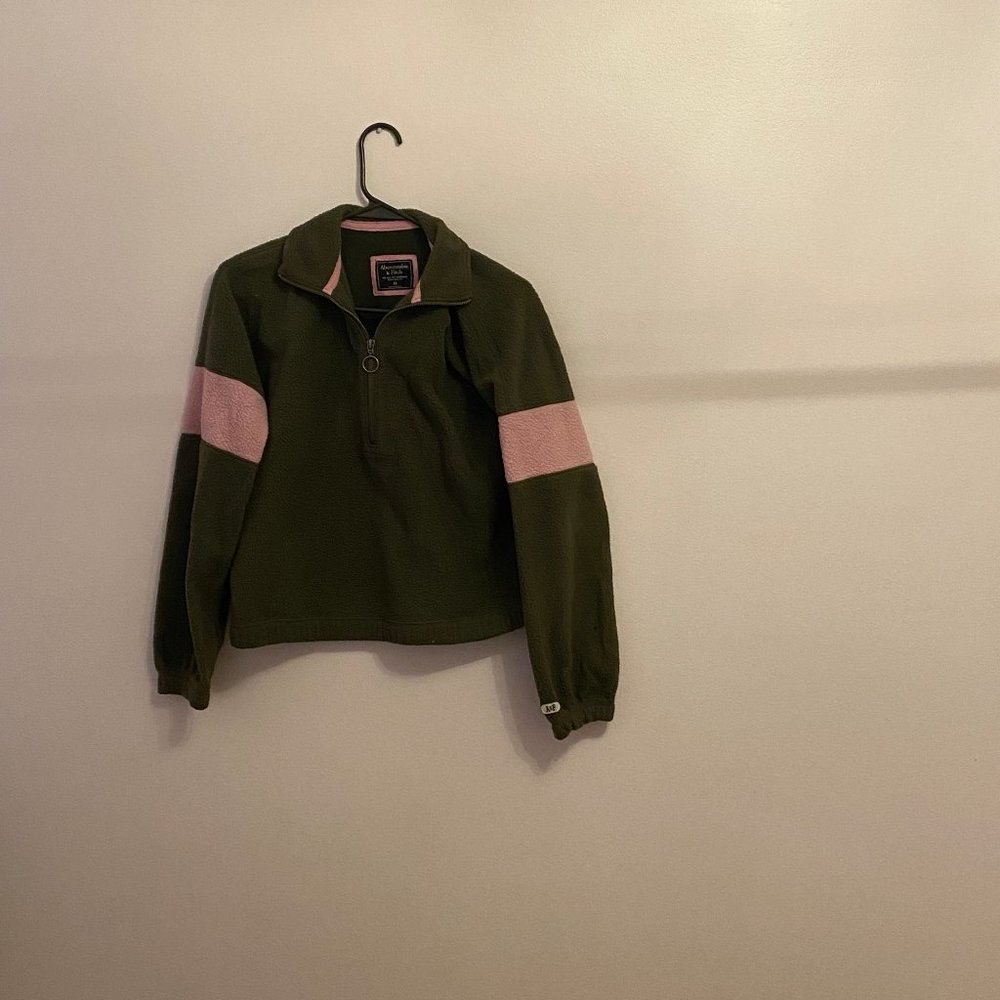Sherpa Half-zip sweatshirt